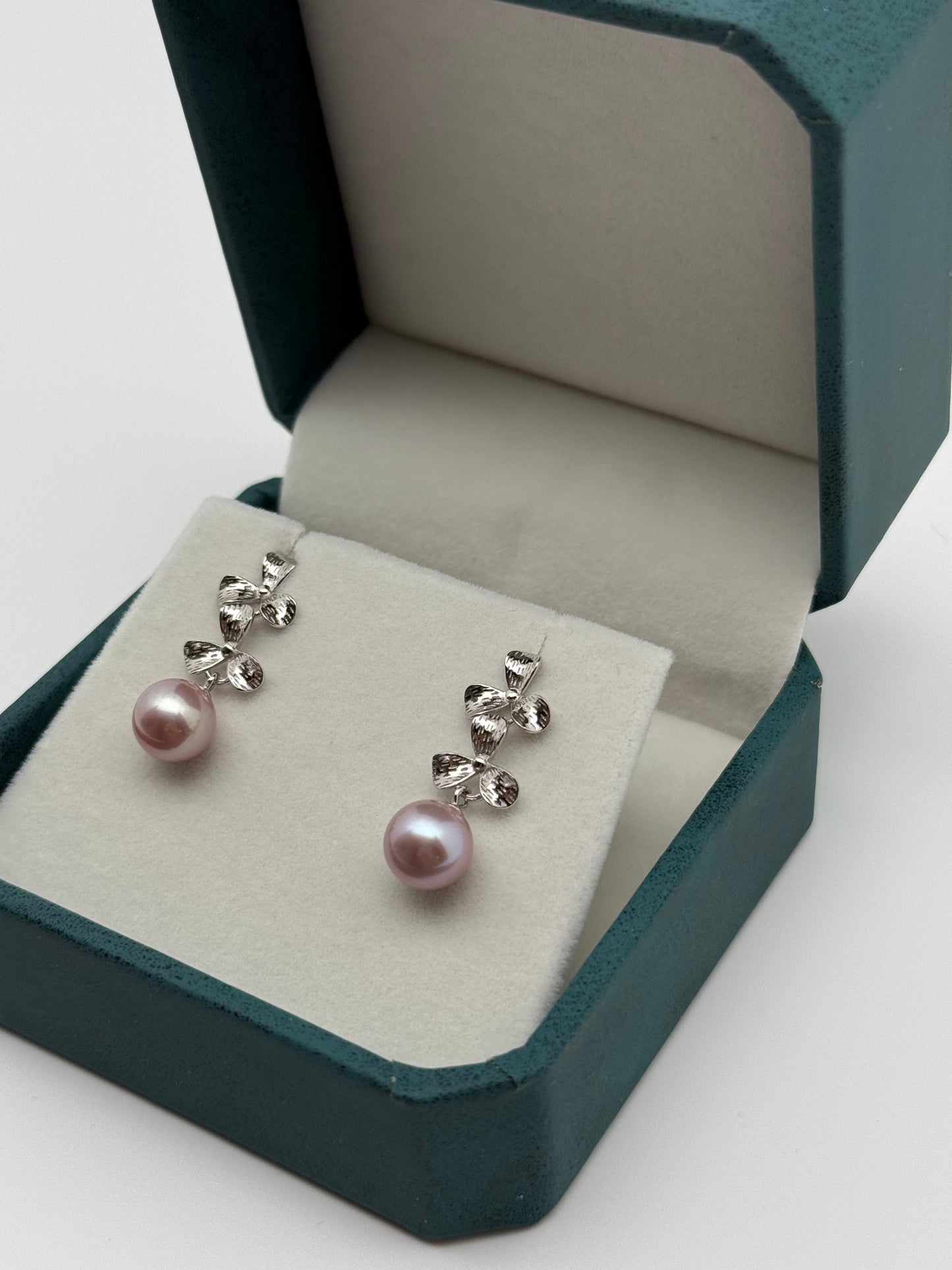 Tri-petal flower earrings