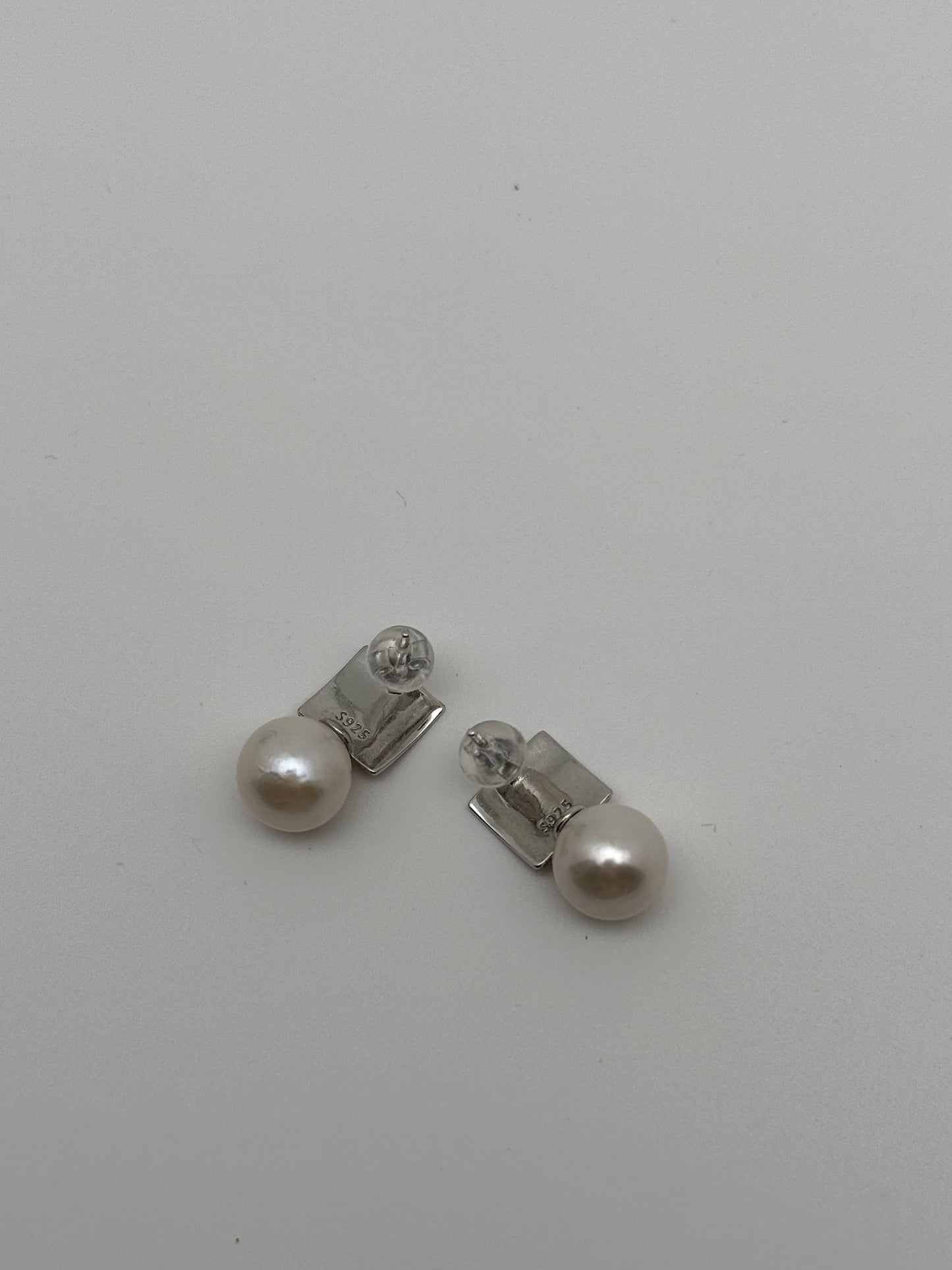 Cultural Freshwater Pearl Square Earring Studs