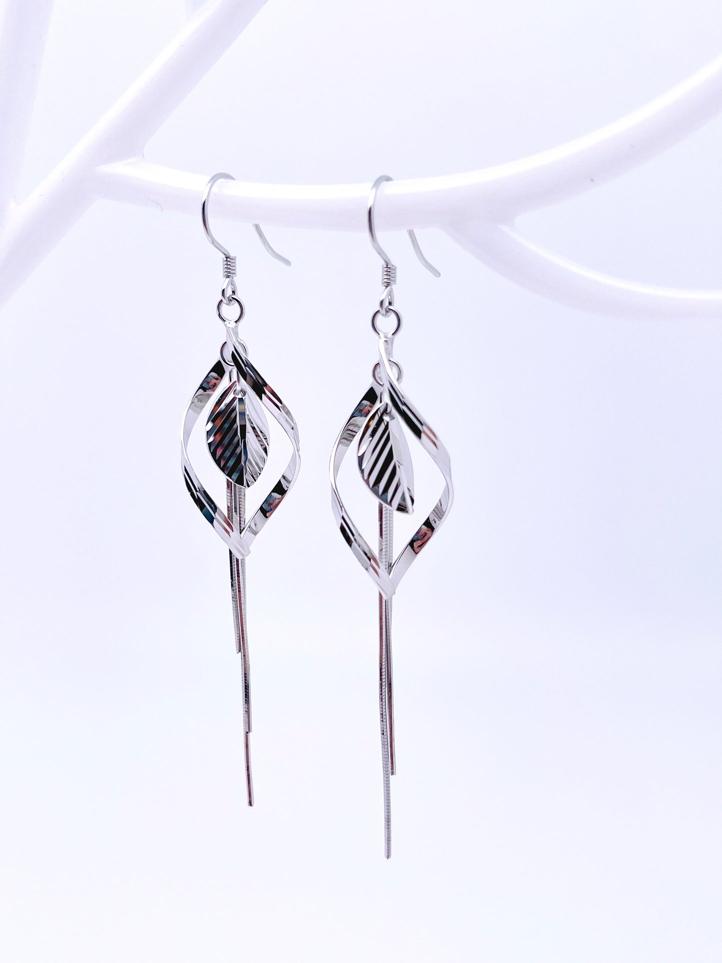 Twist Leaf Tassel Earrings