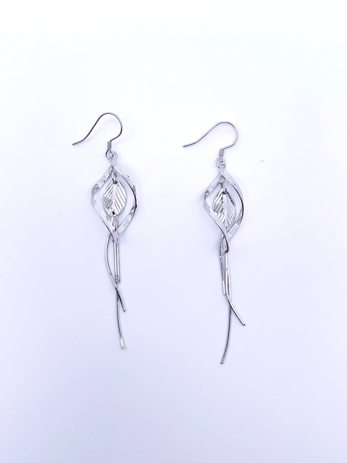 Twist Leaf Tassel Earrings