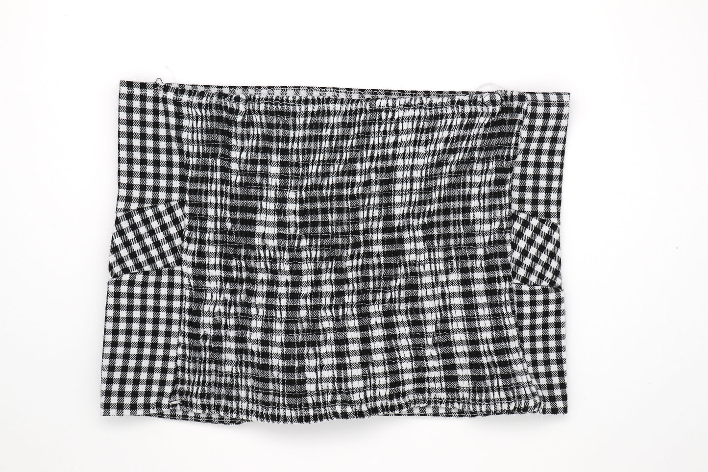 Plain strapless crop tops with a twist