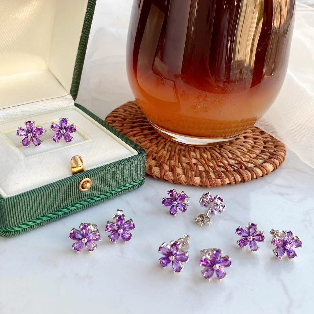 Flower gemstone earring studs