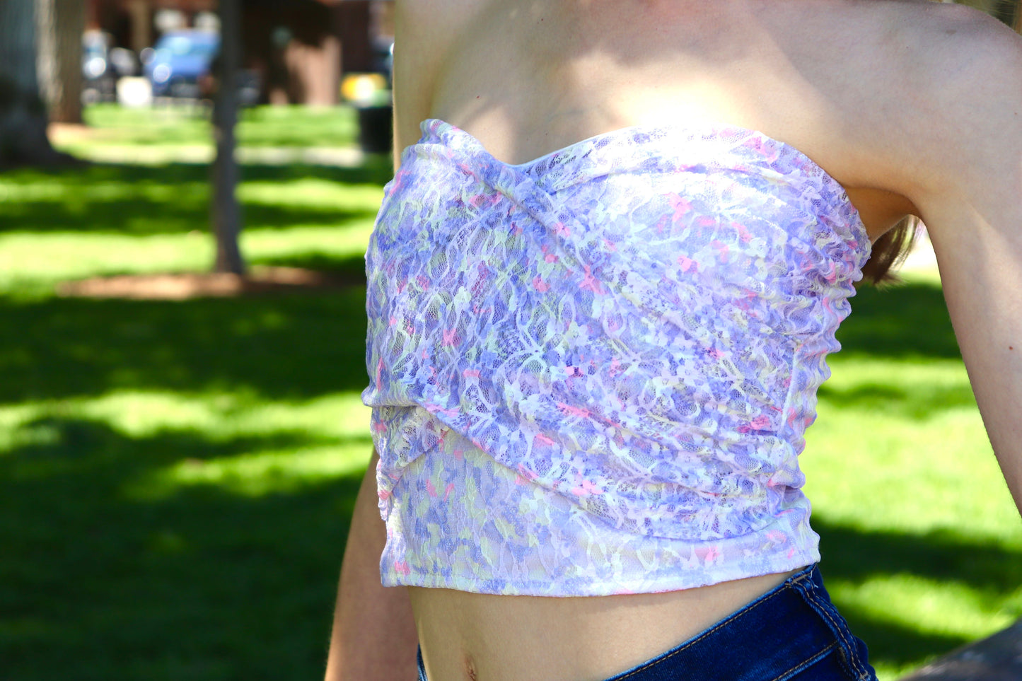 Floral lace fancy ruffled strapless crop tops