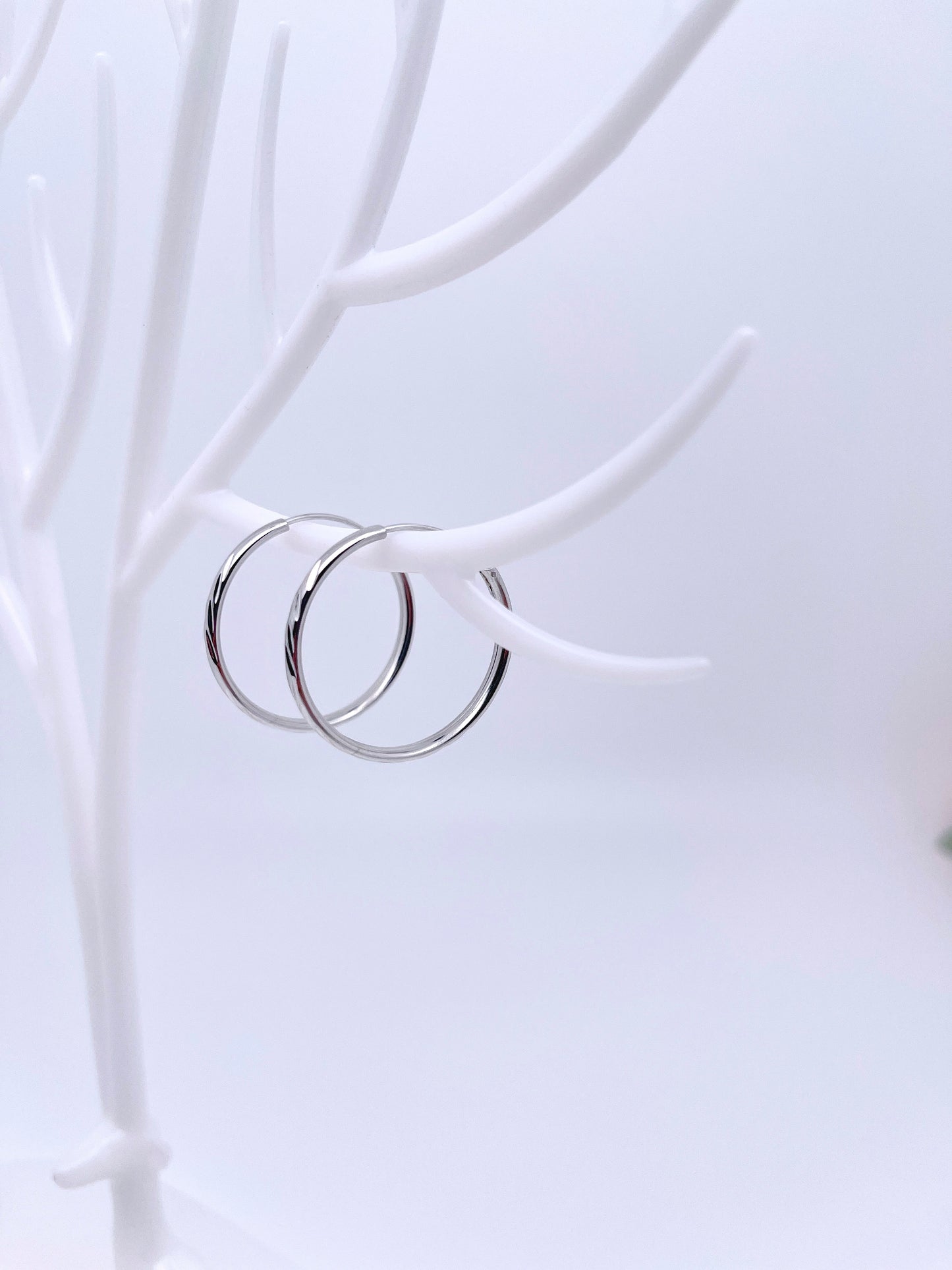Lucky Endless Hoop Earrings in Sterling Silver