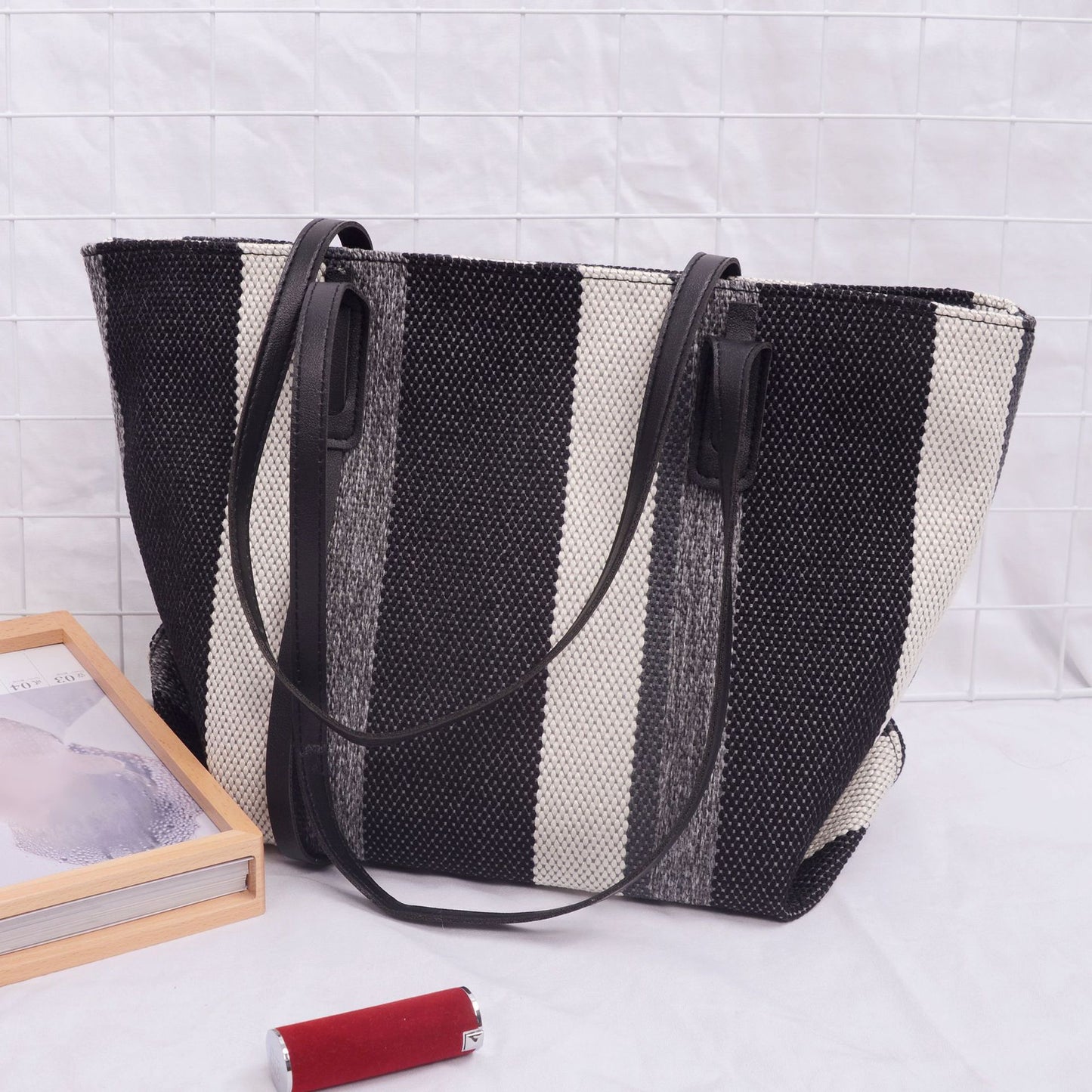 Canvas Strips Tote with Zipper