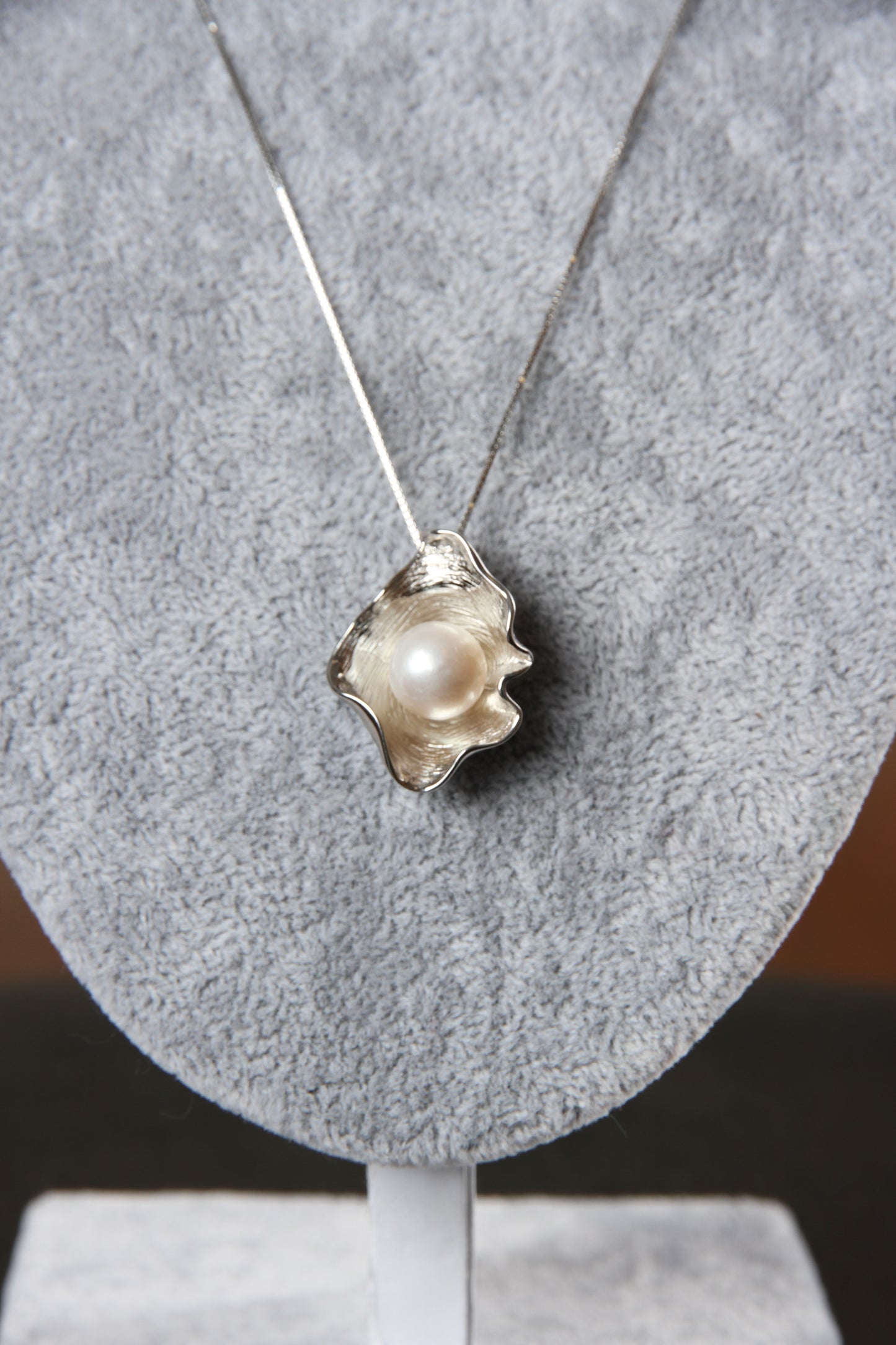 Aurora Pearl Pendant