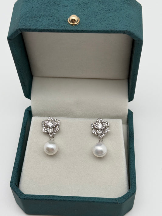 Filigree Dangling Pearl Earrings