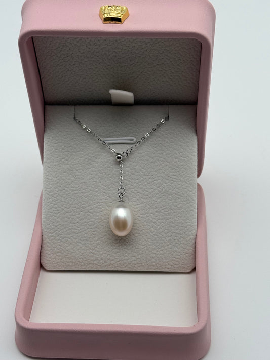 Tear Drop Pendant in Sterling Silver