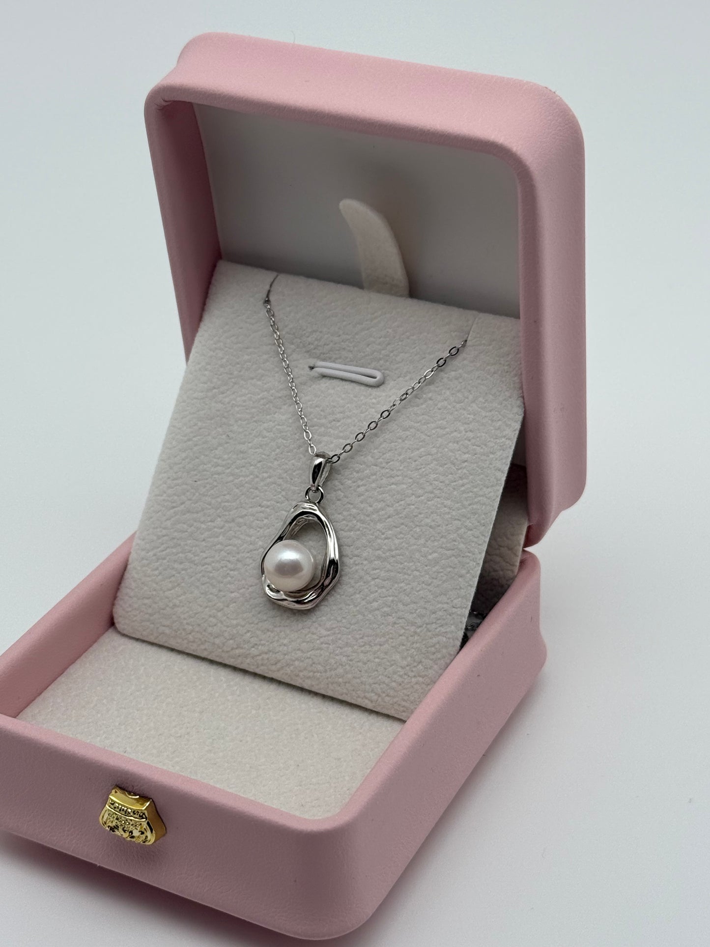 Solitude Pearl Pendant in Sterling Silver